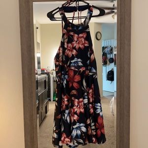 Hawaiian backless dress